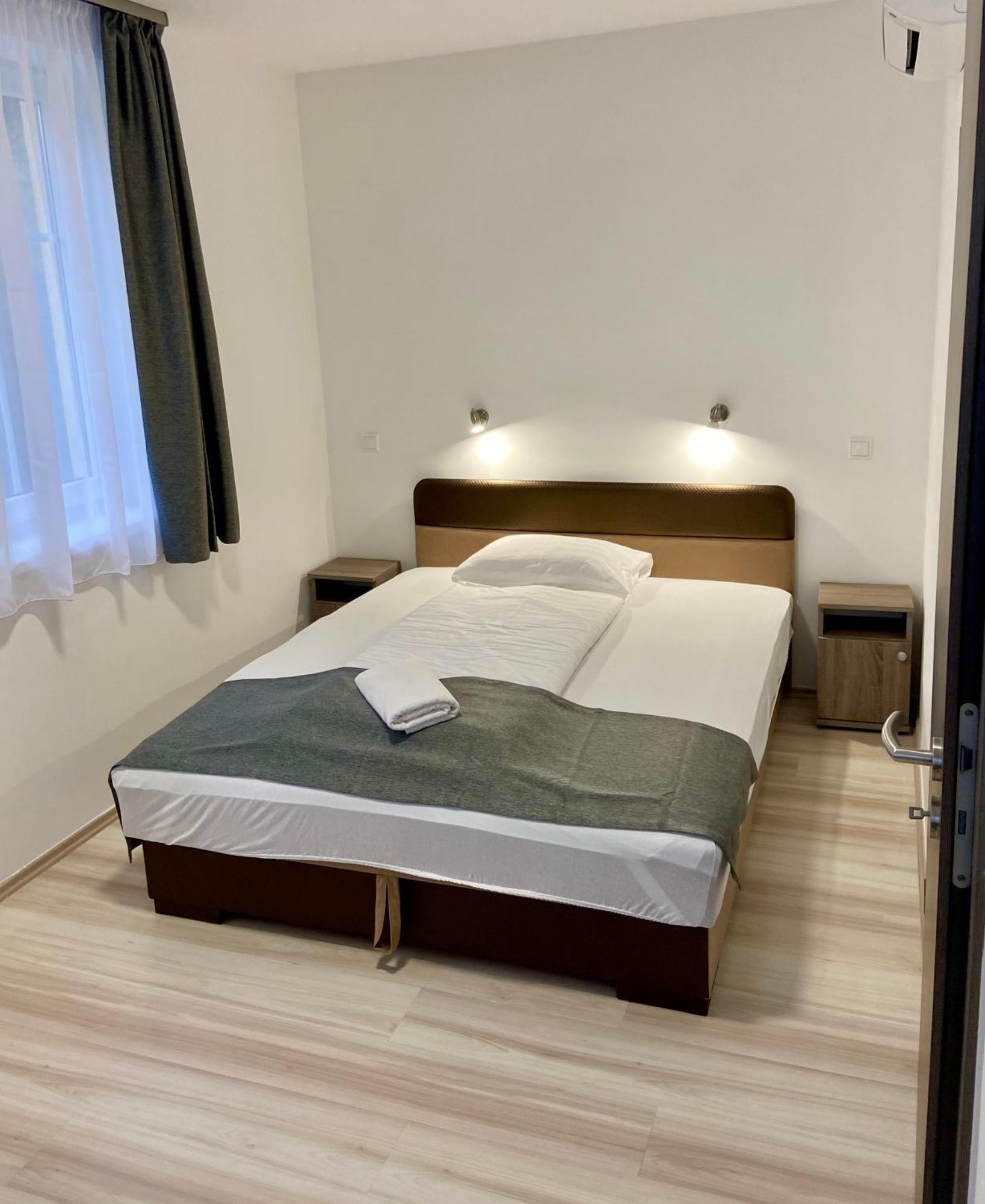 M&F Apartman Egerszalok Ngoại thất bức ảnh